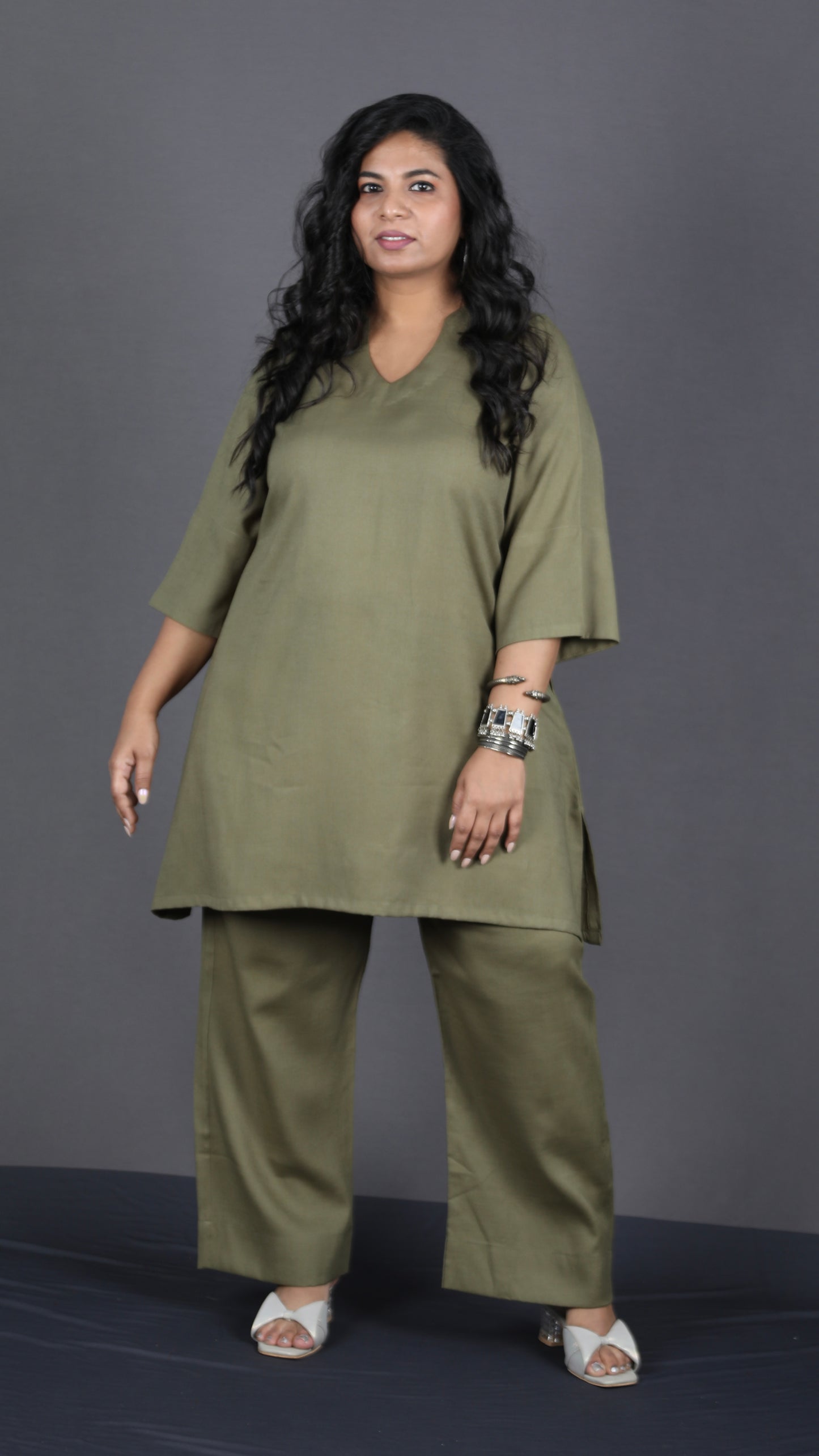 Falak - Short kurta pant set - Soft cotton - OLIVE GREEN