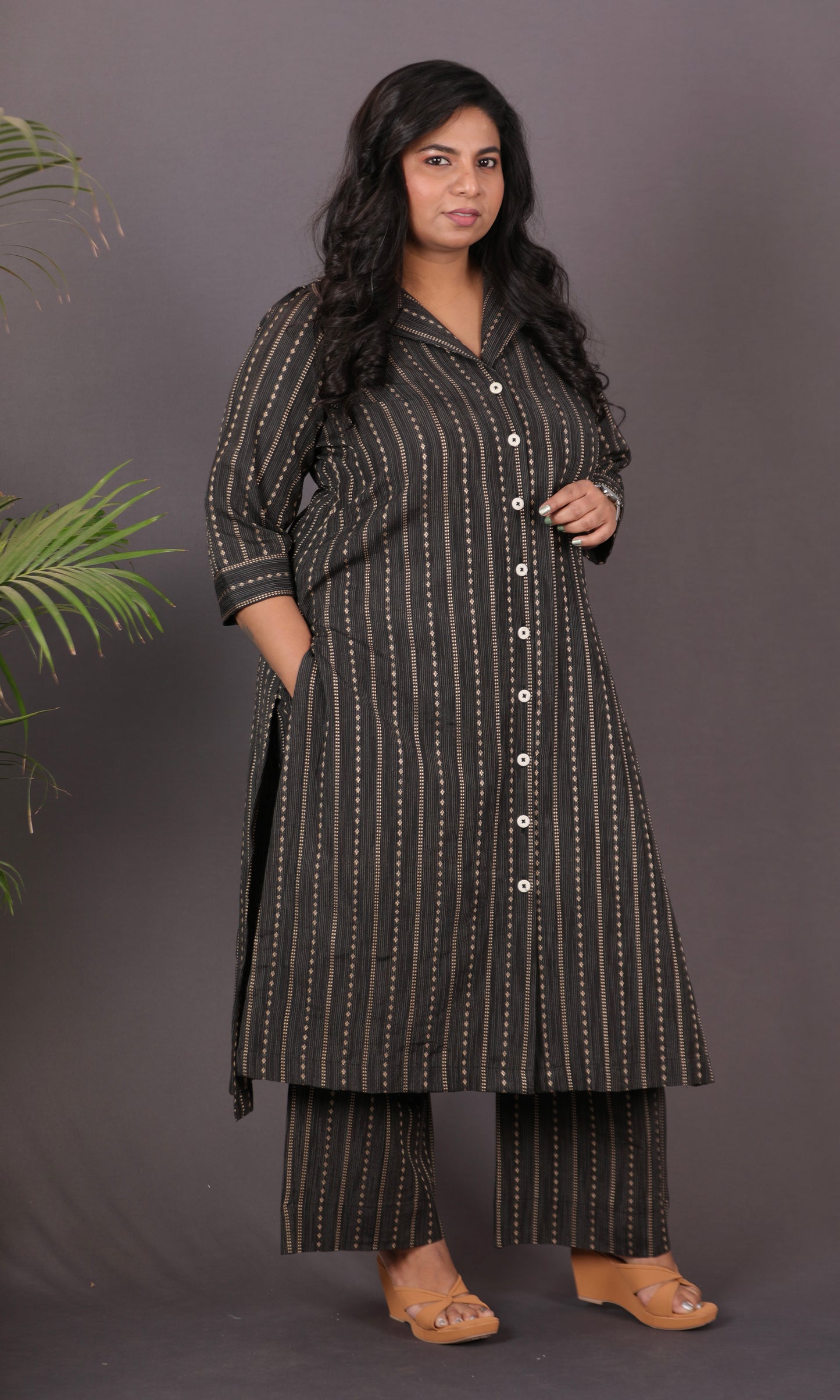 BOSSBABE cords - BLACK - Thread work COTTON