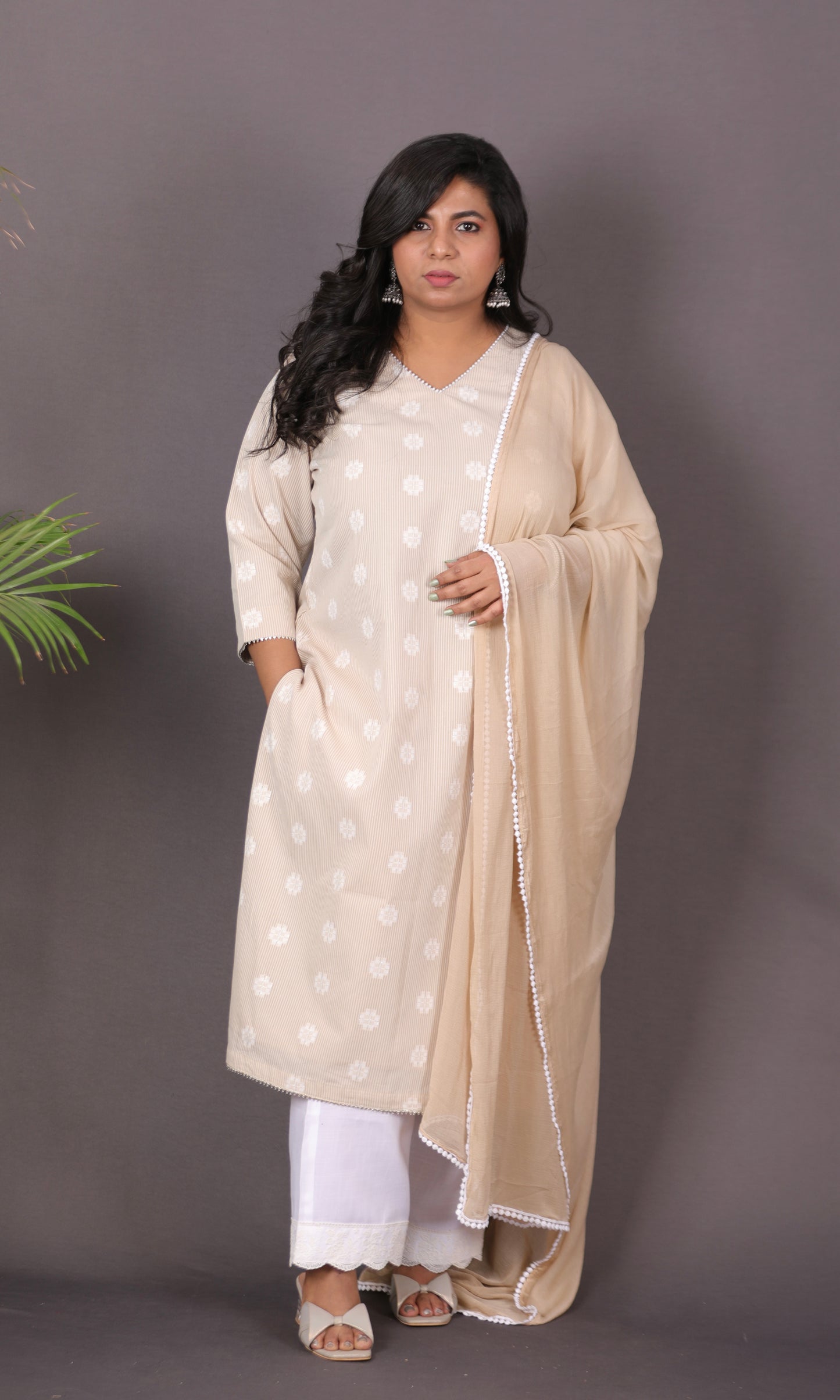 JASMINE - Kurta - Cotton Jari booti with thread work - CREAM
