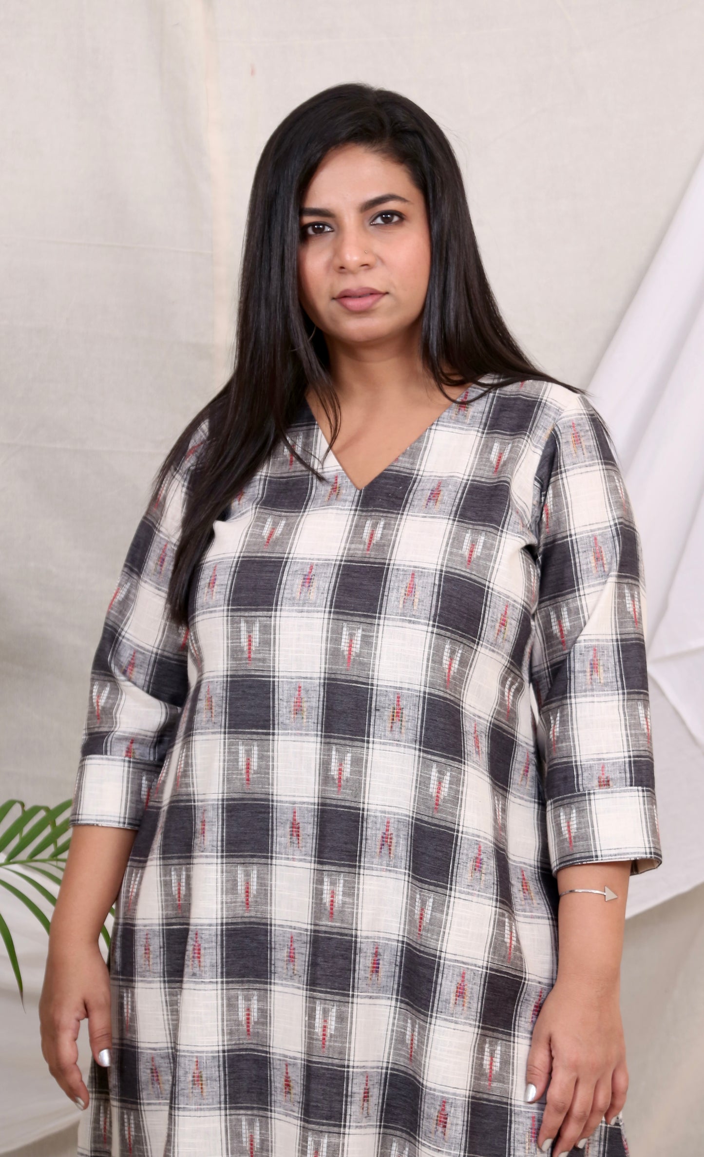 MAYA co-ords -  Linen checks ikkat boota - BLACK