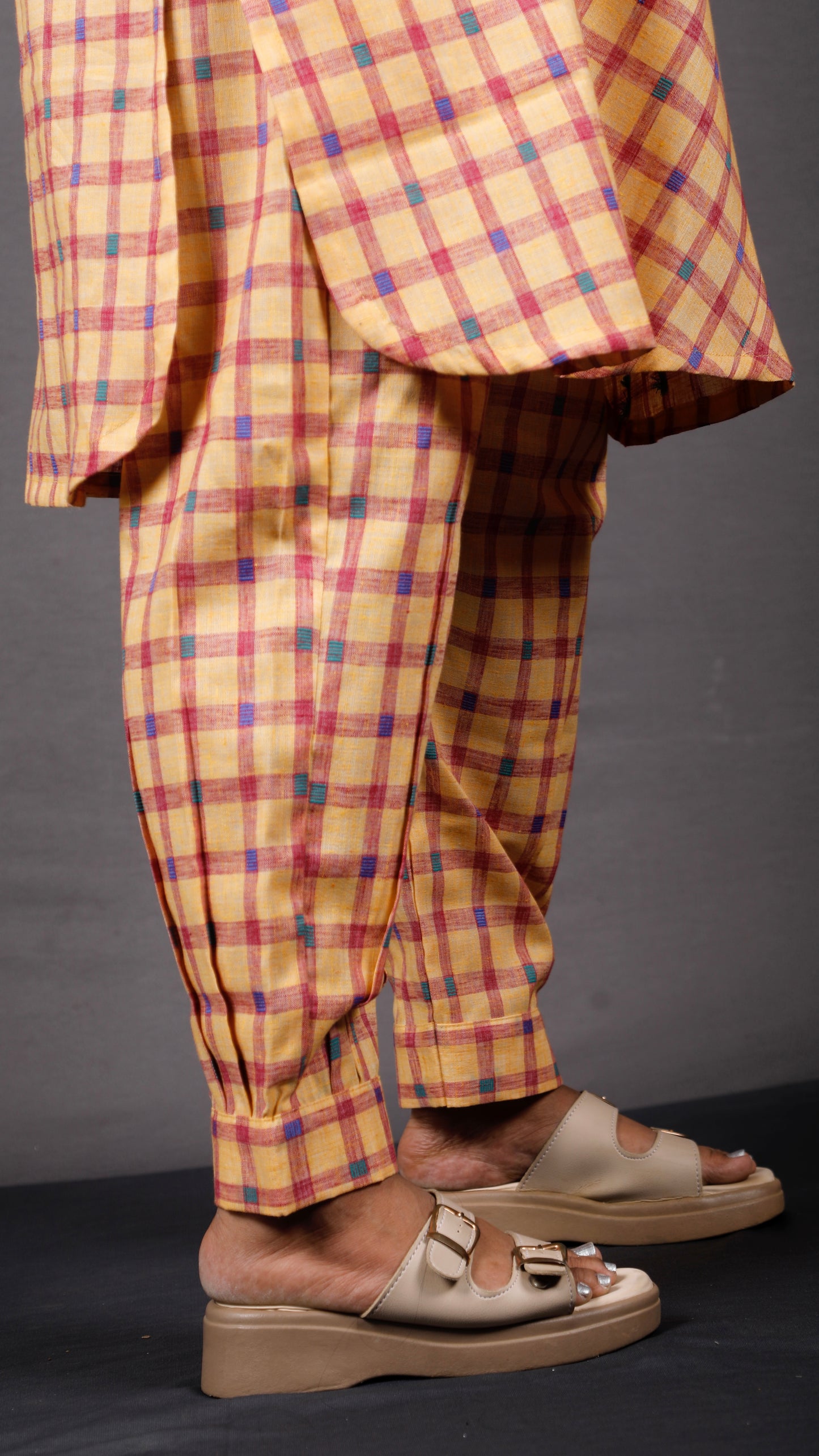Veda - 2 pc set - Cotton Linen with thread work boti - Apricot Yellow