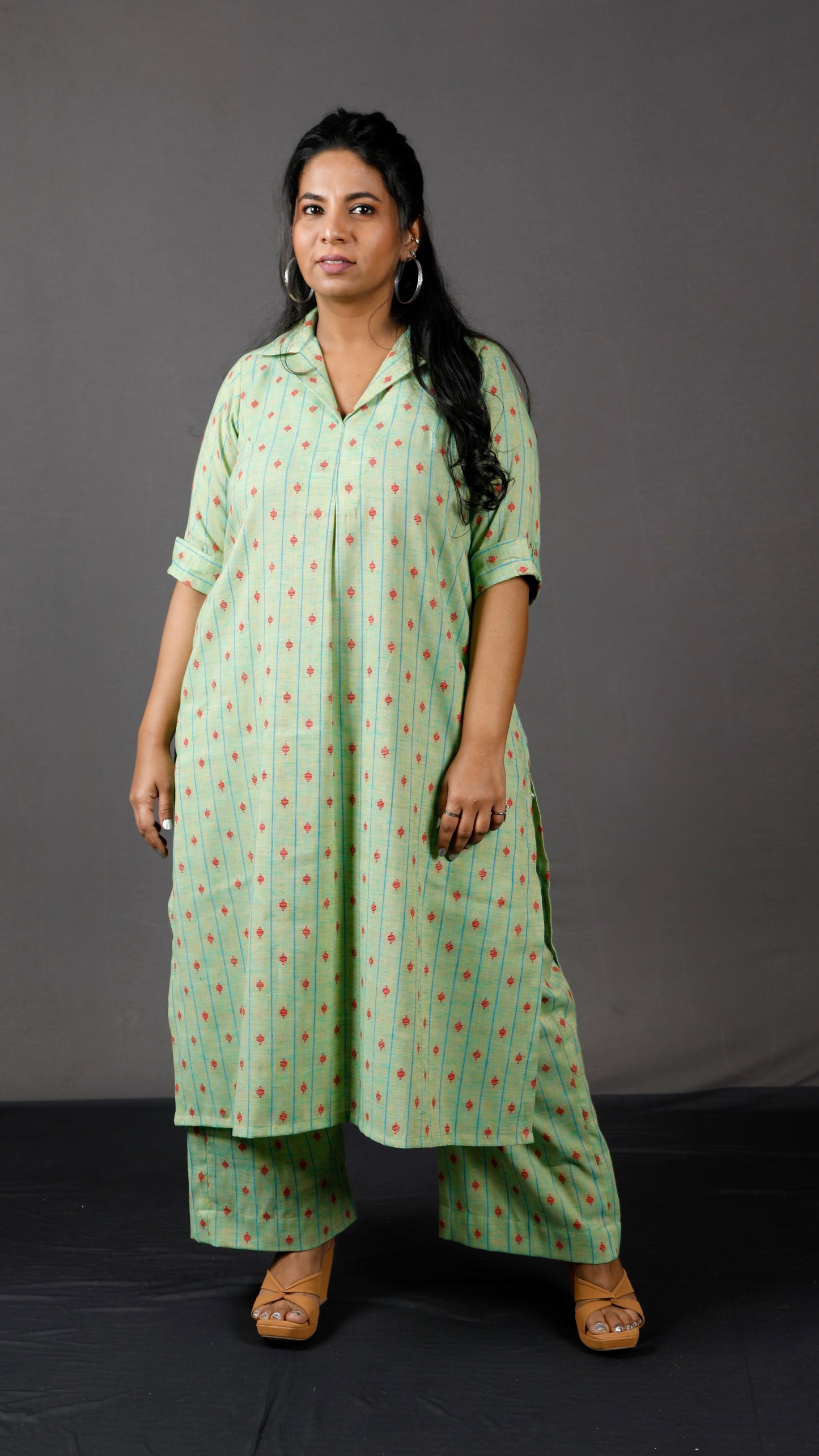 Samaa - Kurta Pant SET - Handloom cotton with thread work botti - Green
