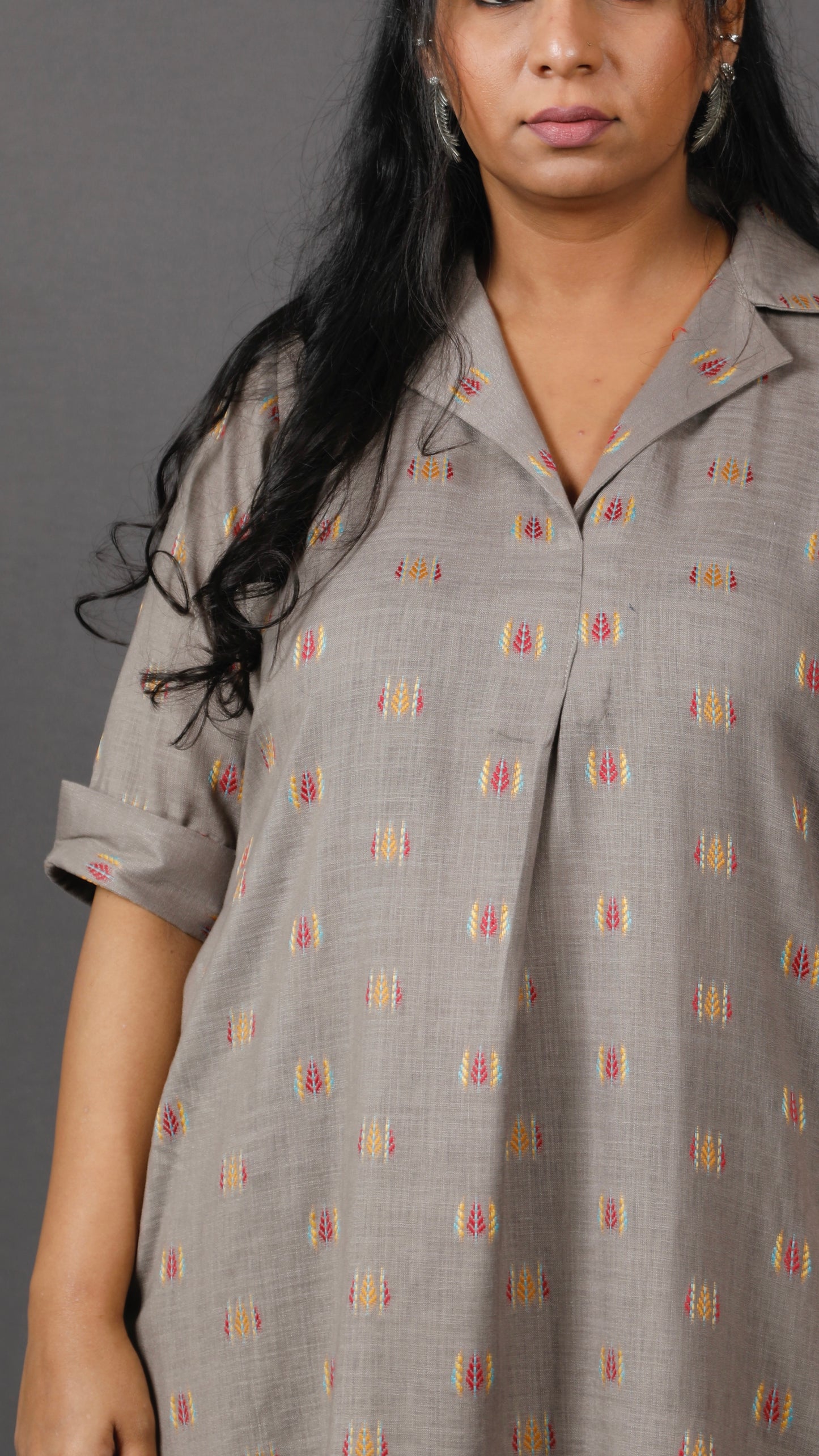 Samaa - Kurta Pant SET - Handloom cotton with thread work botti - Mud Grey