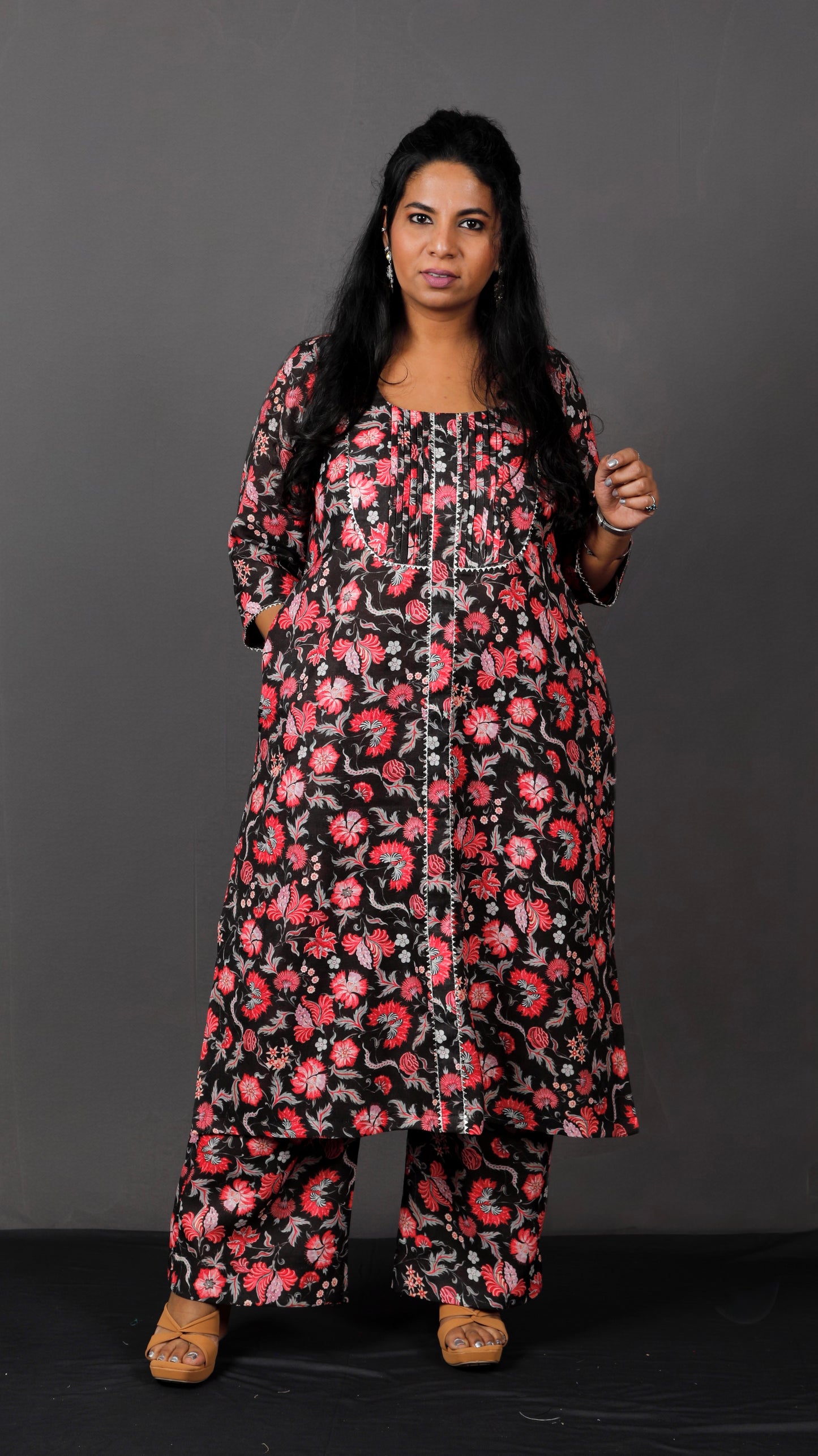 Gulzar - Buy Set or kurta - Linen cotton - Black