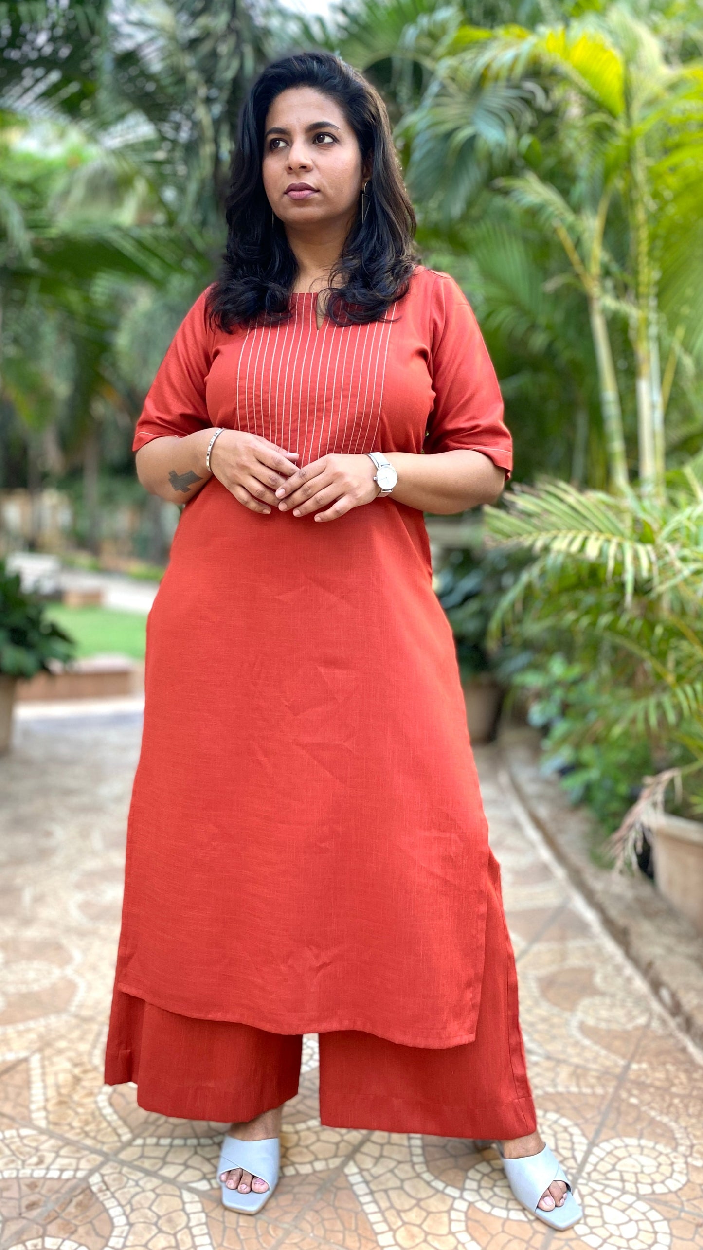 NAINA - Kurta and Pant Set - RUST ( Thread work )