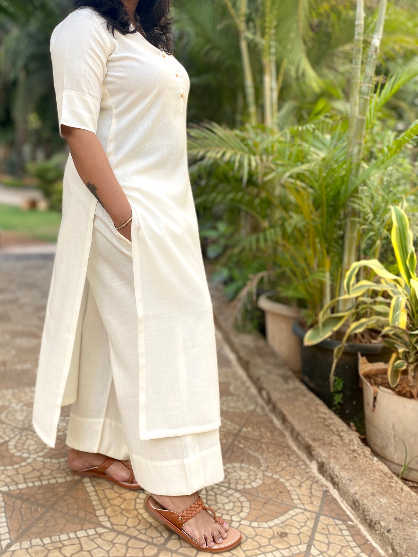 Ammu - ONLY KURTA - OFF WHITE