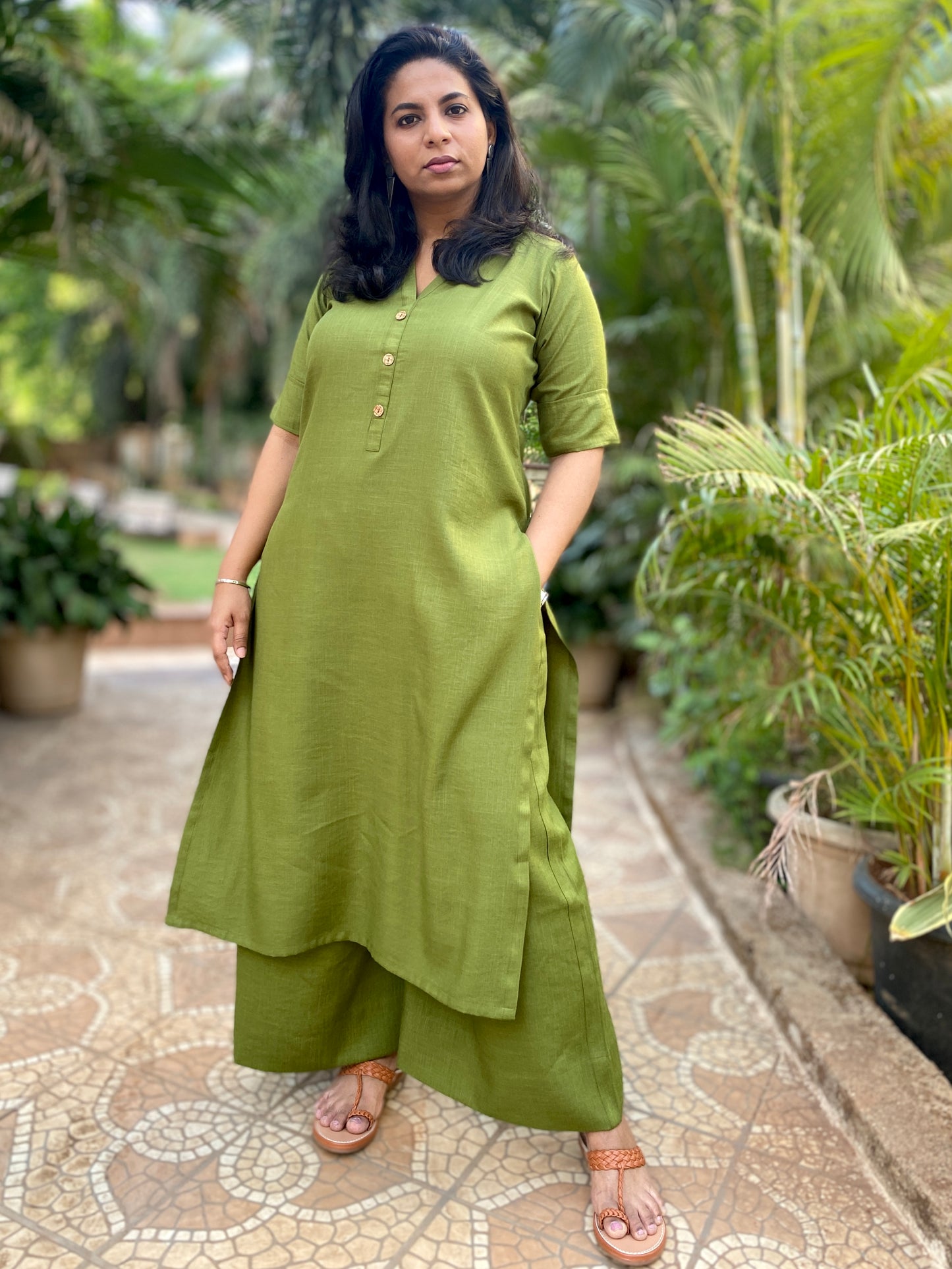 AMMU - ONLY KURTA - MEHENDI GREEN