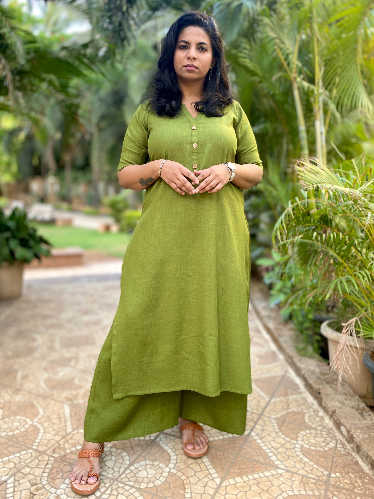 AMMU - ONLY KURTA - MEHENDI GREEN